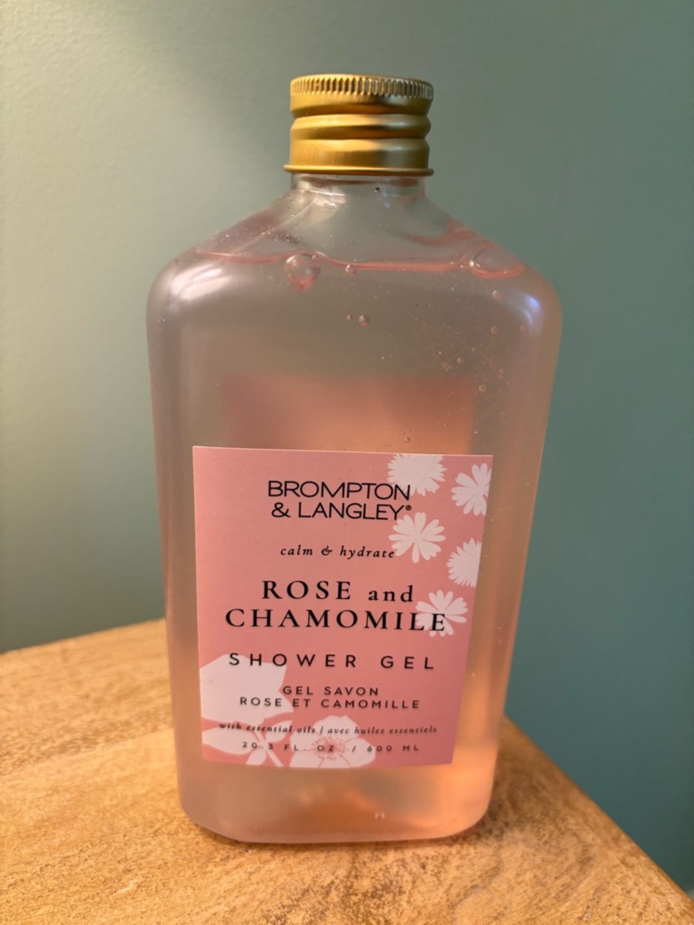Rose and Chamomile Shower Gel - Pink